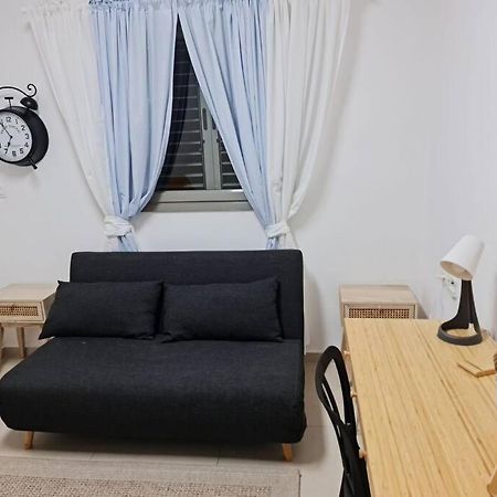 Appartamento מרחק נגיעה בתקווה Petach Tikva Esterno foto