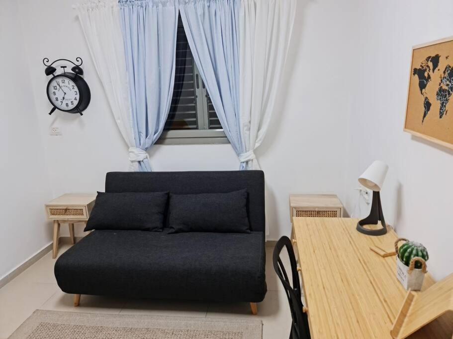 Appartamento מרחק נגיעה בתקווה Petach Tikva Esterno foto